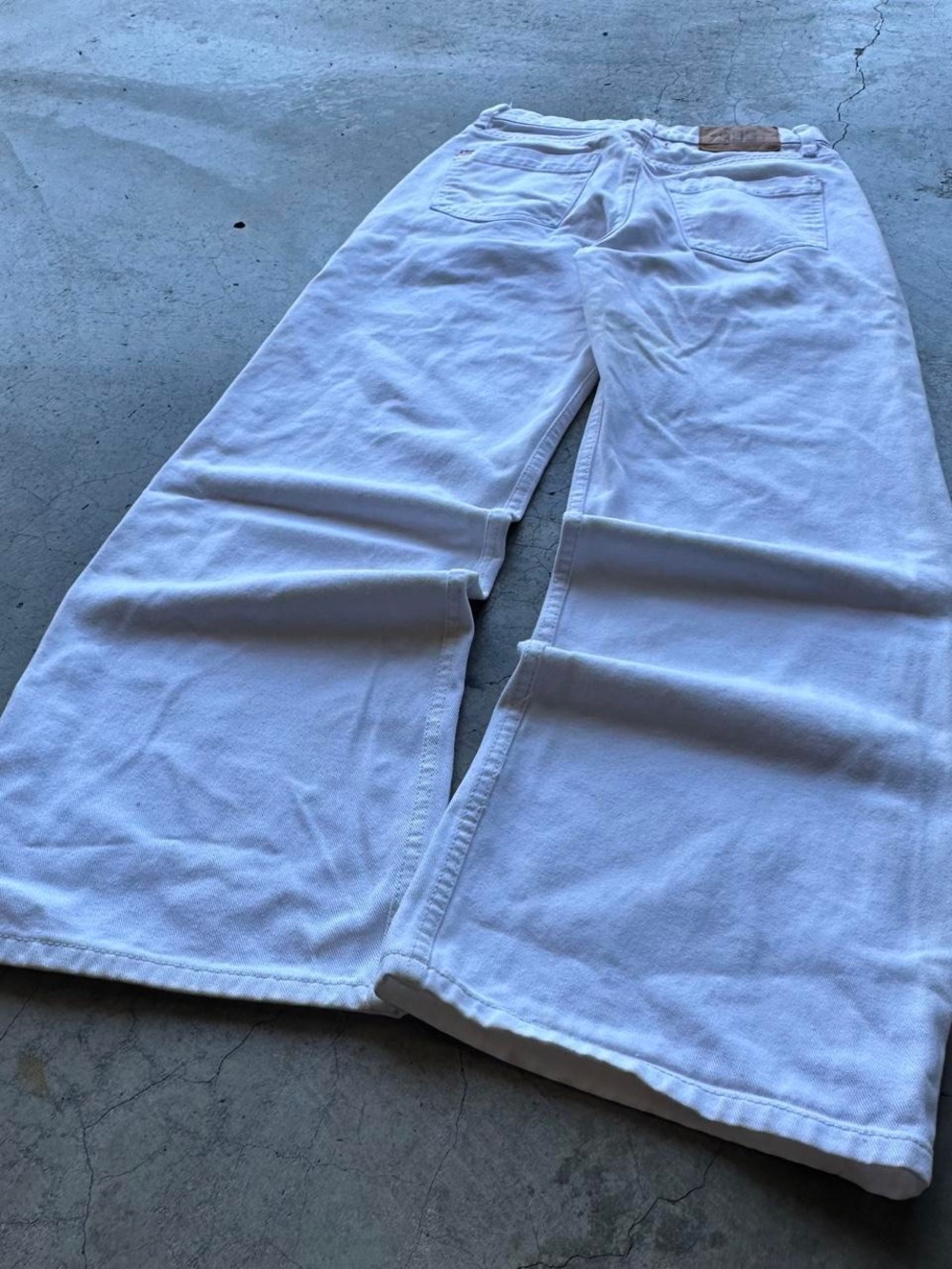 White Wide-Leg Jeans BDG